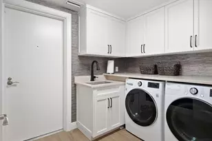 1050 Borghese Ln, Naples, FL 34114 - Photo 35