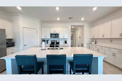 20015 Napa Loop, Estero, FL 33928 - Photo 5