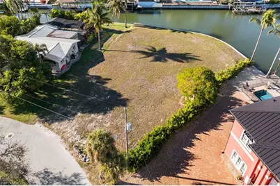 271 Randy Ln, Fort Myers Beach, FL 33931 - Photo 13