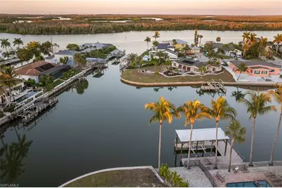 271 Randy Ln, Fort Myers Beach, FL 33931 - Photo 25