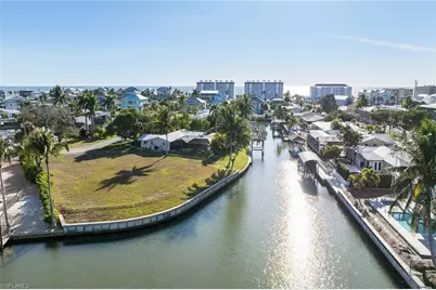 271 Randy Ln, Fort Myers Beach, FL 33931 - Photo 15