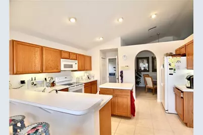 6444 Autumn Woods Blvd, Naples, FL 34109 - Photo 7