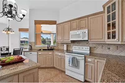 14806 Fripp Island Ct, Naples, FL 34119 - Photo 7