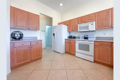 948 Chesapeake Bay Ct, Naples, FL 34120 - Photo 11