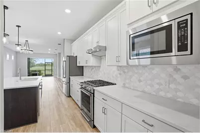 20060 Kingmont Dr, Estero, FL 33928 - Photo 7