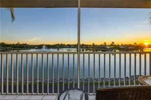 541 Windsor Sq, Naples, FL 34104 - Photo 27