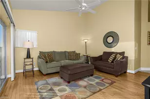 541 Windsor Sq, Naples, FL 34104 - Photo 9