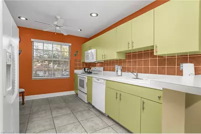 541 Windsor Sq #202, Naples, FL 34104 - Photo 13