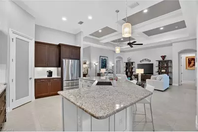 7255 Lantana Cir, Naples, FL 34119 - Photo 15