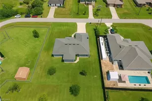 1909 Richland Ave, Lehigh Acres, FL 33972 - Photo 9