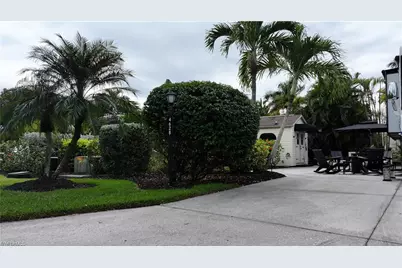 4628 Southern Breeze Dr, Naples, FL 34114 - Photo 9