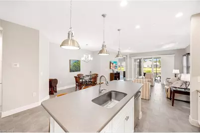 2303 Marquesa Cir, Naples, FL 34112 - Photo 15