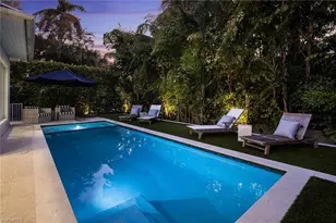 1040 2nd St S, Naples, FL 34102 - Photo 37