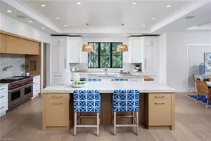 1040 2nd St S, Naples, FL 34102 - Photo 5