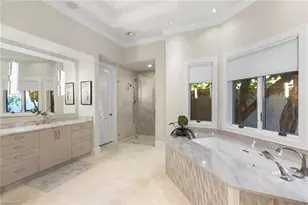 9655 Mashie Ct, Naples, FL 34108 - Photo 29