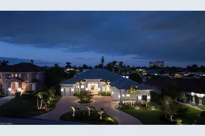 813 Cal Cove Dr, Fort Myers, FL 33919 - Photo 1