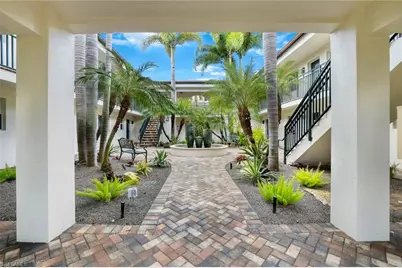 960 7th St S #105, Naples, FL 34102 - Photo 17