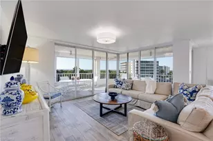 11118 Gulf Shore Dr, Naples, FL 34108 - Photo 5