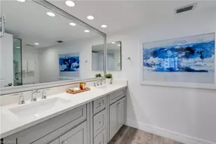 11118 Gulf Shore Dr, Naples, FL 34108 - Photo 21