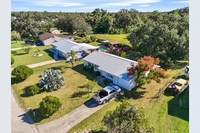 4077 S Edgewater Cir, Labelle, FL 33935 - Photo 25