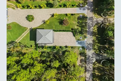 3261 15th Ave SW, Naples, FL 34117 - Photo 5