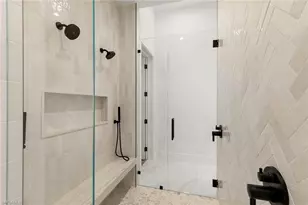 2309 Anthony Ct, Naples, FL 34109 - Photo 15