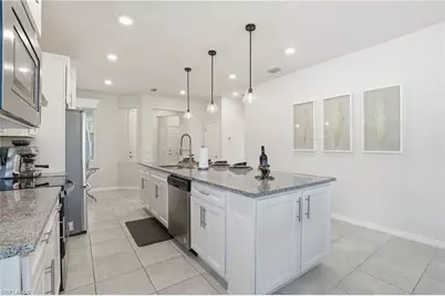 12010 Westmoreland Way, Fort Myers, FL 33913 - Photo 5