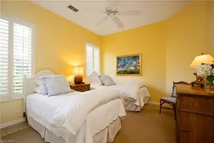 476 1st Ave N, Naples, FL 34102 - Photo 9