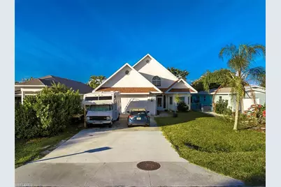 739 102nd Ave N, Naples, FL 34108 - Photo 1