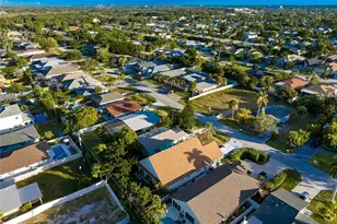 739 102nd Ave N, Naples, FL 34108 - Photo 7