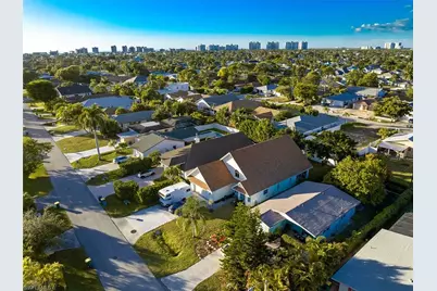 739 102nd Ave N, Naples, FL 34108 - Photo 3