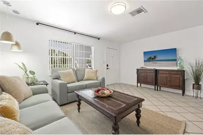 742 111th Ave N, Naples, FL 34108 - Photo 5