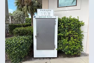 1345 5th Ave S, Naples, FL 34102 - Photo 9