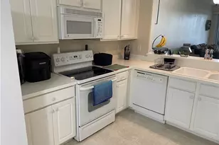 9195 Michael Cir, Naples, FL 34113 - Photo 15