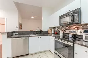 15433 Bellamar Cir, Fort Myers, FL 33908 - Photo 3