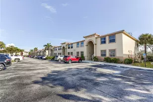 15433 Bellamar Cir, Fort Myers, FL 33908 - Photo 17