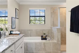 9258 Shadow Oak Ln, Naples, FL 34120 - Photo 19