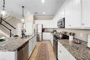 9258 Shadow Oak Ln, Naples, FL 34120 - Photo 9