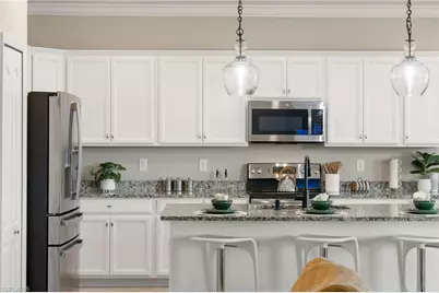 9258 Shadow Oak Ln, Naples, FL 34120 - Photo 5
