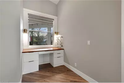 327 Burnt Pine Dr, Naples, FL 34119 - Photo 21