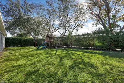 327 Burnt Pine Dr, Naples, FL 34119 - Photo 37