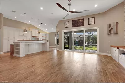 327 Burnt Pine Dr, Naples, FL 34119 - Photo 7