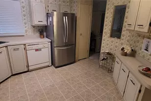 20 Peridot Ave, Naples, FL 34114 - Photo 13