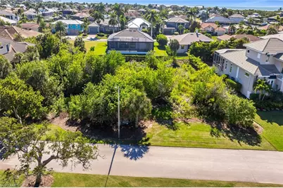 335 Hideaway Cir S, Marco Island, FL 34145 - Photo 5
