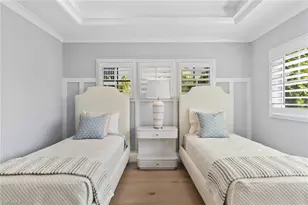 810 9th St S, Naples, FL 34102 - Photo 23