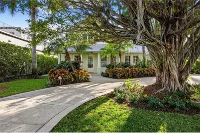 572 7th Ave N, Naples, FL 34102 - Photo 29