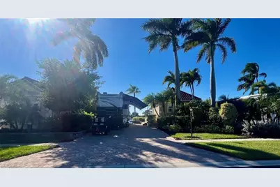 4685 Southern Breeze Dr, Naples, FL 34114 - Photo 1