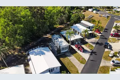 8516 Pepperwood Dr, Estero, FL 33928 - Photo 25