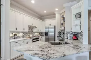 3068 Terramar Dr, Naples, FL 34119 - Photo 9