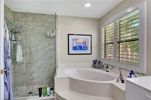 190 Vintage Cir, Naples, FL 34119 - Photo 17